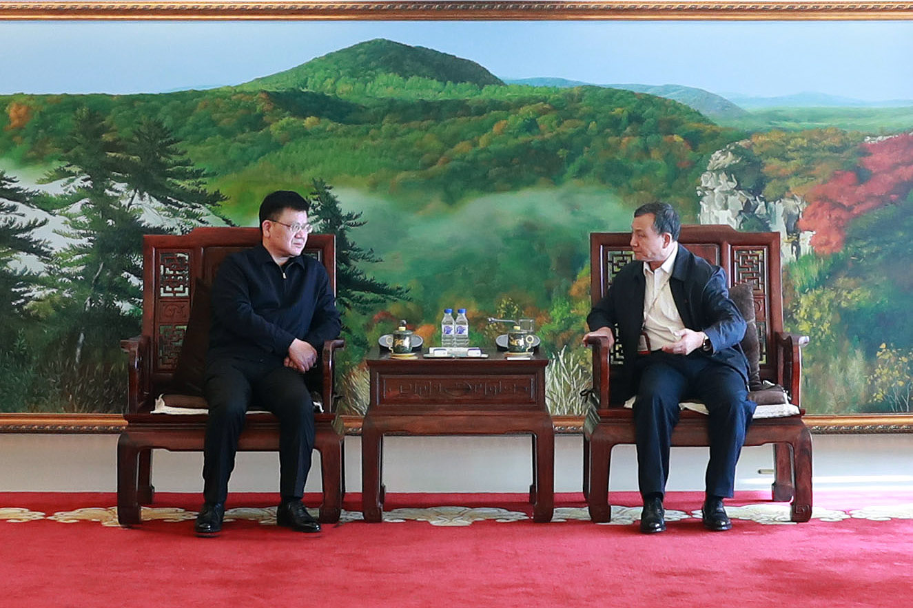 集团公司董事长,总裁宋尚龙会见二道区委书记吴相道